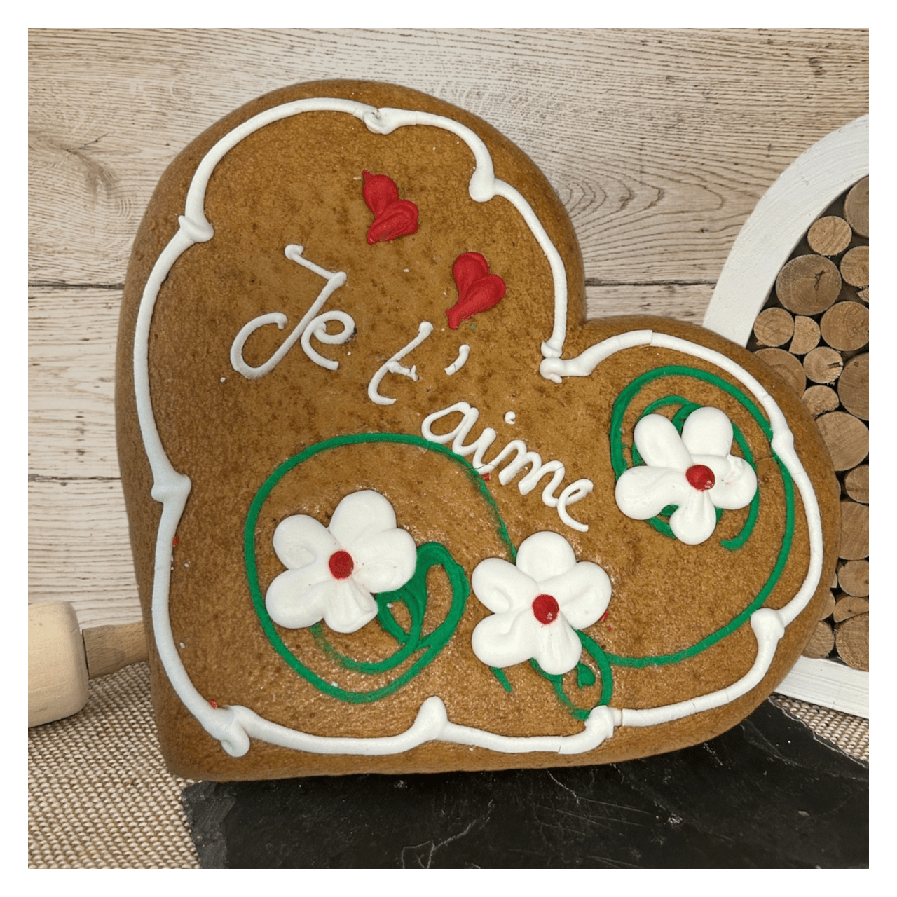 Pain d'épices d'Alsace forme coeur décor fleurs 300g